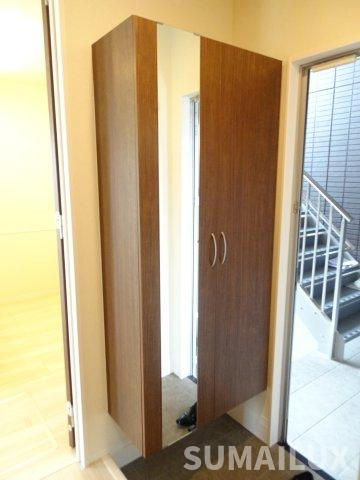 熊本市東区下南部３丁目のアパートの玄関