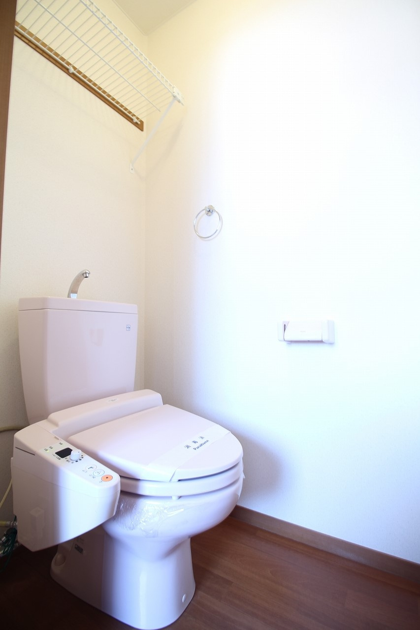 プレミール泉　　　鹿沼市泉町のトイレ|清潔感のあるトイレです