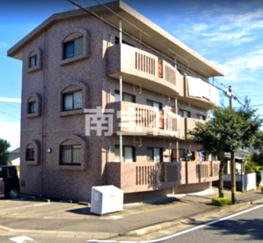 【外観】 | 素敵なタイル張りの外観☆敷地内ごみ置き場あります