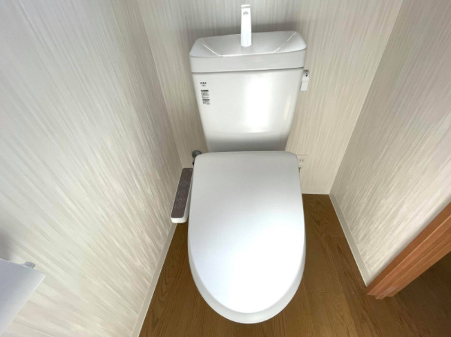 松福園七番館の玄関|トイレもきれいです