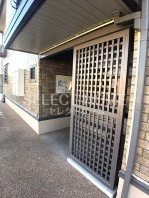 【エントランス】 | シャルマン松橋Ａ | 落ち着いたエントランスです