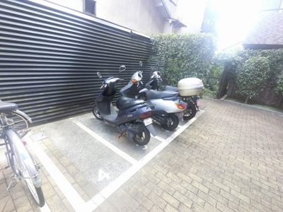 【その他共用部分】 | クレッセント中馬込Ⅱ | バイク置場です。
