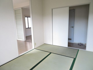 【内装】 | アゼリアコートC棟 | 同タイプの別の部屋の写真です