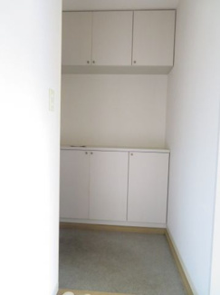 【収納】 | アゼリアコートC棟 | 玄関収納　同タイプの別の部屋の写真です