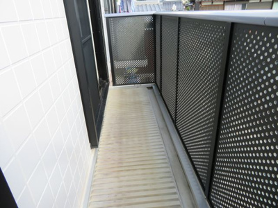 【バルコニー】 | アゼリアコートC棟 | 同タイプの別の部屋の写真です