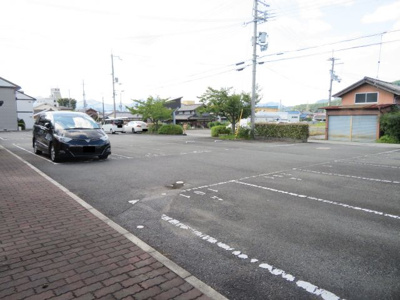 【駐車場】 | アゼリアコートC棟 | 2台駐車可能
