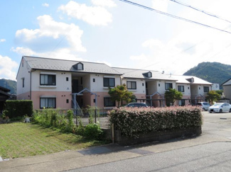 apartment 柏原町柏原