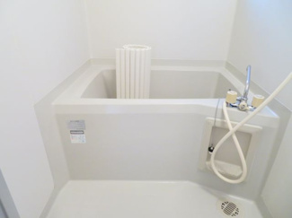 【浴室】 | アゼリアコートC棟 | 同タイプの別の部屋の写真です