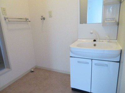【洗面所】 | アゼリアコートC棟 | 同タイプの別の部屋の写真です