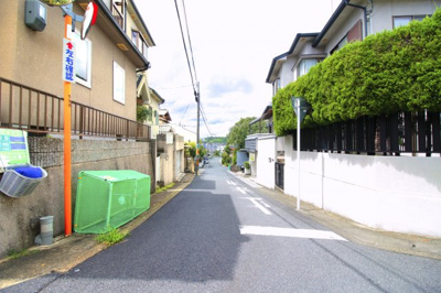 【前面道路含む現地写真】 | 宇治市木幡御蔵山　中古戸建