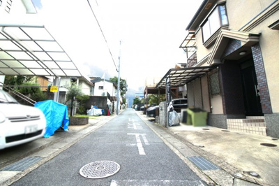 【前面道路含む現地写真】 | 宇治市木幡御蔵山　中古戸建
