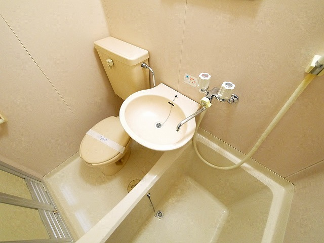 シティパレス柳町P-3の設備|使いやすい洗面スペースです