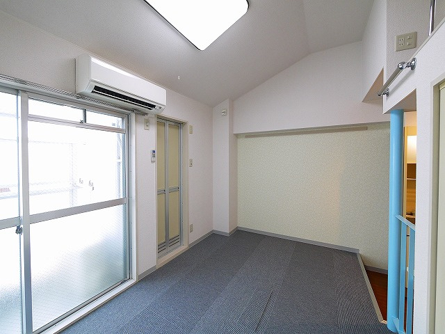 シティパレス柳町P-3の洋室|コンパクトで使いやすい洋室です