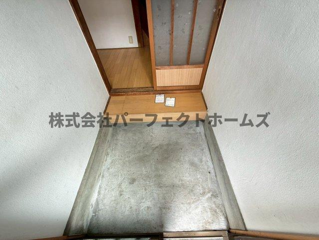 村野本町テラスの玄関|明るい玄関です