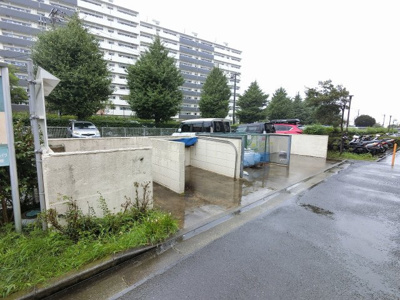 【その他共用部分】 | 【売主直売】県ドリームハイツ８号棟 | ゴミ置場です。