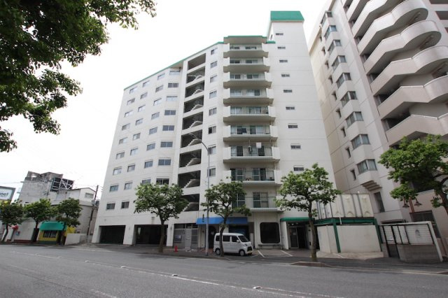 ハイツ城西の外観