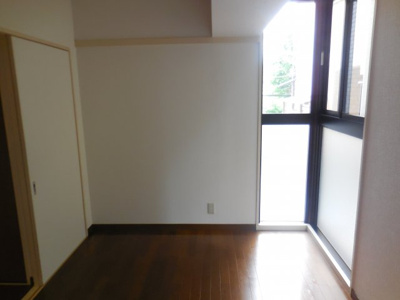 【洋室】 | ホロンコート神戸