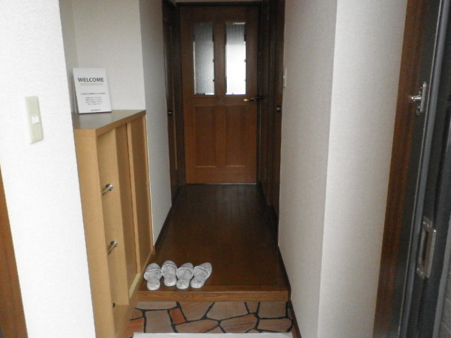 【玄関】 | パインツリーコート
