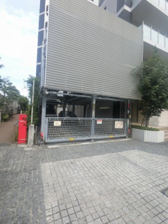 【駐車場】 | 機械式駐車場です。