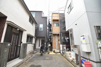 【外観】 | 現地見学や資料請求などお気軽にお問合わせ下さい。
周辺環境とあわせて現地ご案内致します。