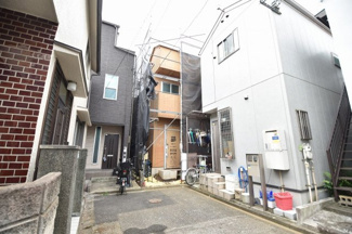 【外観】 | 現地見学や資料請求などお気軽にお問合わせ下さい。
周辺環境とあわせて現地ご案内致します。