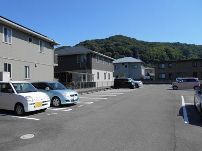 【駐車場】 | ロイヤル・メゾンA棟