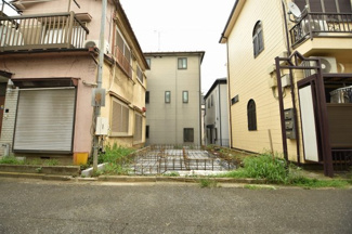 【外観】 | 現地見学や資料請求などお気軽にお問合わせ下さい。
周辺環境とあわせて現地ご案内致します。