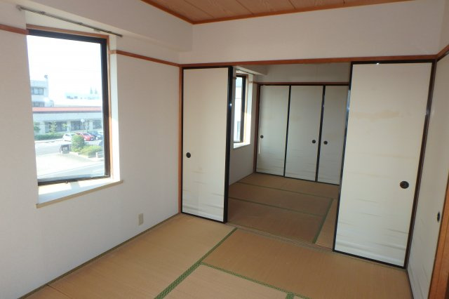 イーストタウンの和室