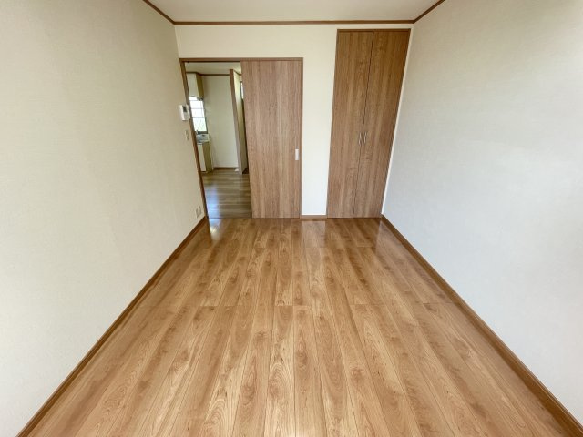 【寝室】 | 使い勝手のいい寝室です