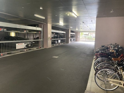 【駐車場】 | フラワーマンション船場 | 駐車場