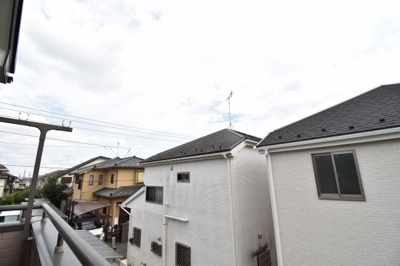 【展望】 | 東大和市南街３丁目 | 武蔵野の緑を存分に楽しめるのは、低層住宅地域ならではの眺望。夜は星空を見ながらご家族で語り合いを…