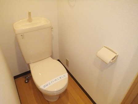 第１２中央ビルのトイレ|もちろんバストイレ別