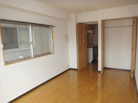 第１２中央ビルの寝室|閑静な住宅街です