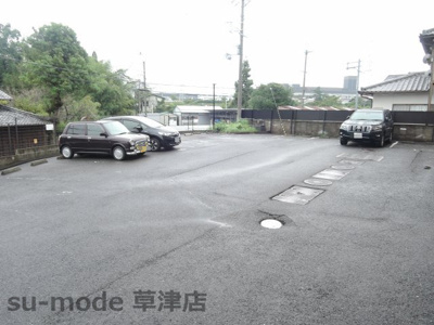 【駐車場】 | Antevorte(パレ岡本）