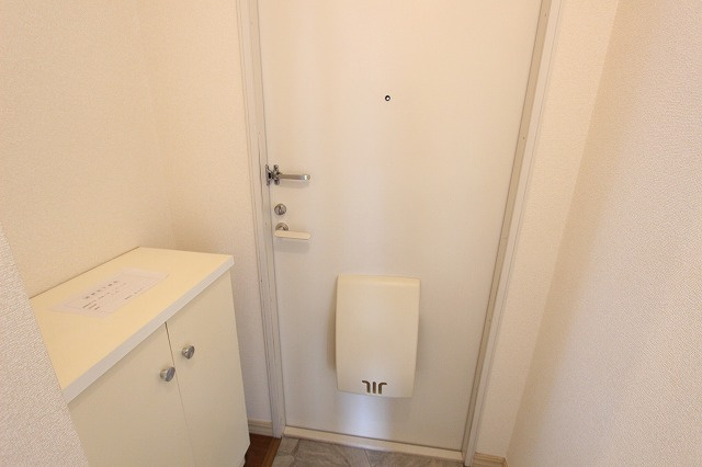 ハイツシンフォニーⅠの玄関