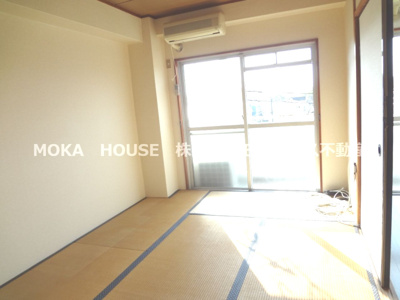 【和室】 | コーポかおり | 日本らしい落ち着いた雰囲気の和室です