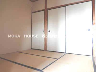 【和室】 | コーポかおり | 和室ならではの温かな和の空間で寛ぎの時間を過ごせます