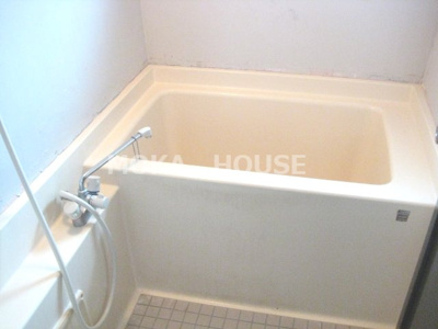 【浴室】 | コーポかおり | ゆったり過ごせるお風呂です