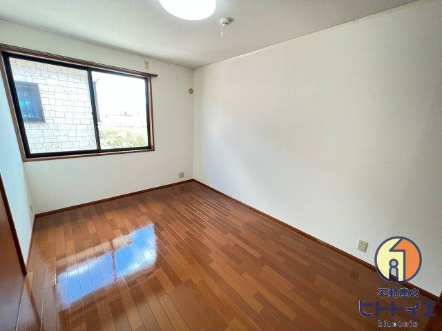 アクロス野町の洋室|明るい洋室です