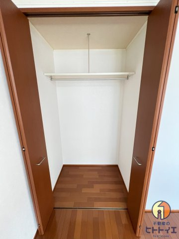 アクロス野町の収納|洋室のクローゼットです