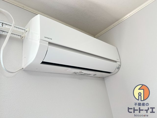 アクロス野町の設備|リビングのエアコンです