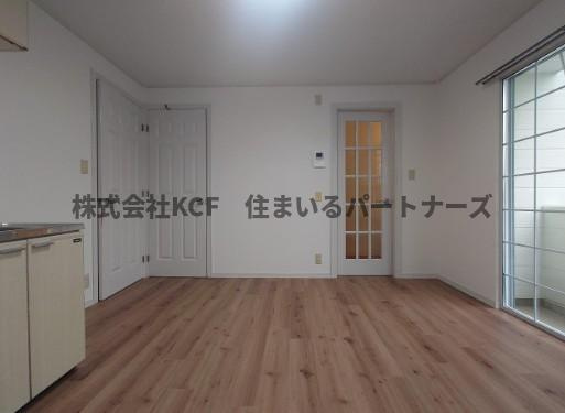 HOUSE　DE　EPIの居間・リビング|独立洗面台、朝の身支度には欠かせません