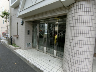 【エントランス】 | リエス大倉山 | 毎日通るエントランスはこのようになっています