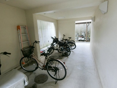 【駐車場】 | リエス大倉山 | 駐輪場