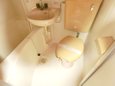 【トイレ】 | ヴィラ福原 | 落ち着いた色調のトイレです