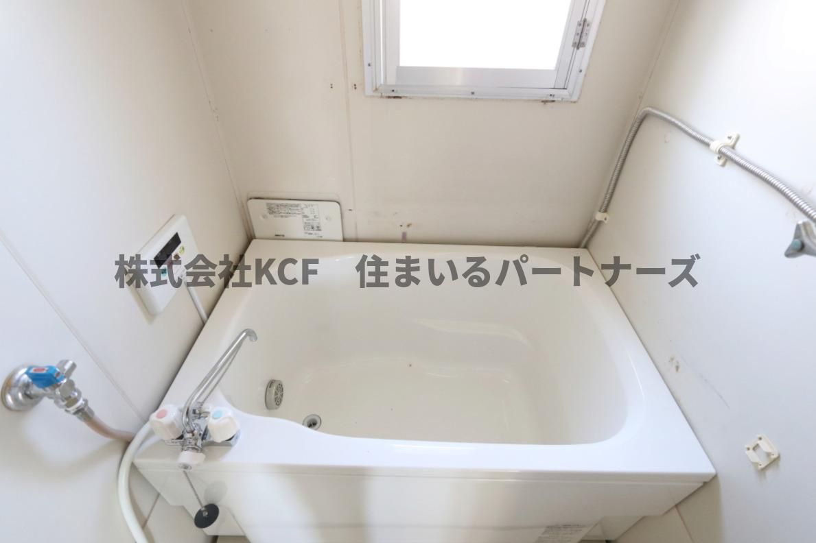 ビレッジハウス下広川一号棟の浴室|日々の疲れを癒すお風呂付です
