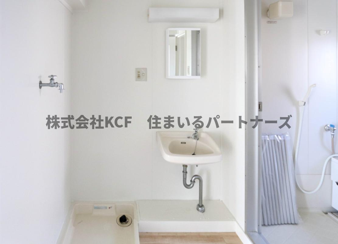 ビレッジハウス下広川一号棟の洗面所|ゆったりとスペースのある洗面所