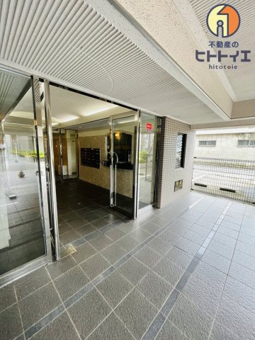 サンロイヤルマンション八女壱番館のエントランス