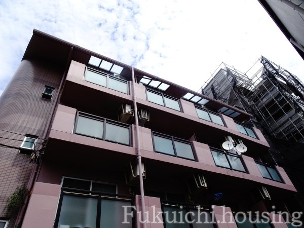 MAISON DO 経堂の外観