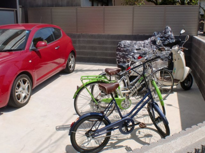 【その他共用部分】 | フラッティ堀川北山 | 駐輪場